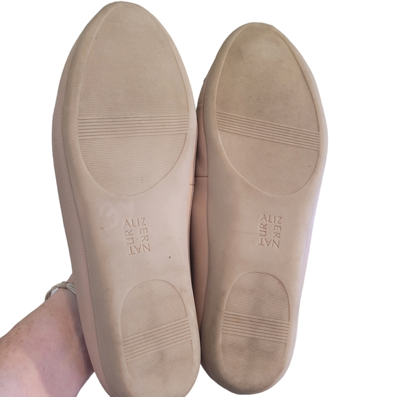 Naturalizer ballet flats with bows - 9.5.       L - Picture 4 of 7